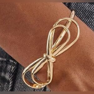Gorgeous  Neiman Marcus 18KT Gold Vermeil Bow Cuff Bracelet